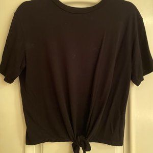 Black t-shirt with front tie
